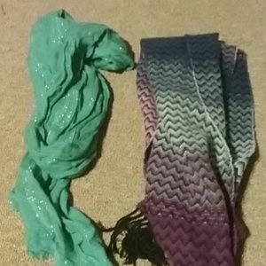 2 Scarves